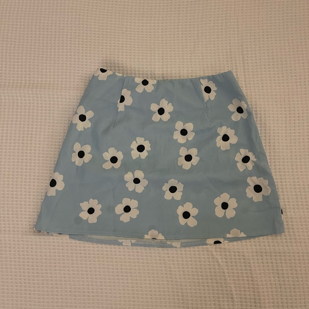 Princess polly flower skirt size 0